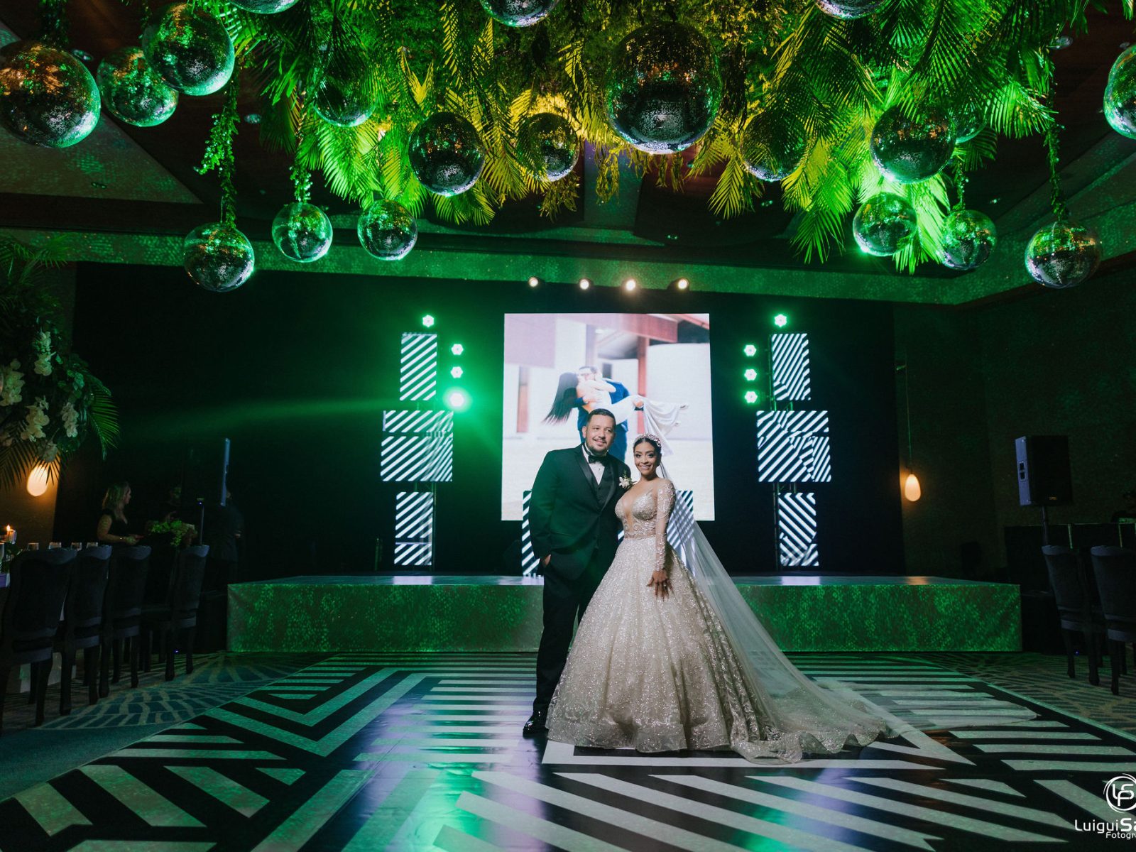 Joelsanchez_blackwhiteWedding_12